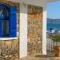 Eleftheria Sea Side Traditional House