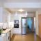The happy house- 5 minutes walk from the sea - Atény