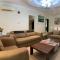 Foto: Luxury & spacious villa in one comp.Al kharathiyat 8/20