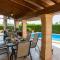 Villa Alzina alojamiento vacacional a 10 minutos de la playa de Cala Millor, Mallorca