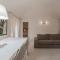 GuestHost - Porta Nuova Apt X6 with Balcony