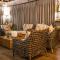 Woodbury Lodge – Amakhala Game Reserve