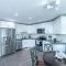 Oceanview Escape at Birch Bay with indoor Pool & Hot Tub - بلين
