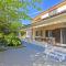 Holiday Home Green by Interhome