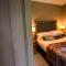 Craigmhor Lodge & Courtyard