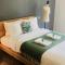 Art Deco 100m2 Flat 2 min Walking from Train Station in City Center, Free Parking and Terrace - 2B - Lucemburk
