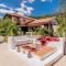 JPS stone villa