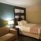 Super 8 by Wyndham Dauphin Super 8 by Wyndham Dauphin