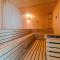 33rd floor luxury apartment spa & fitness