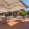 Harrys Bar Trevi Hotel & Restaurant