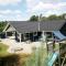 Foto: Four-Bedroom Holiday home in Hals 6