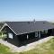 Foto: Three-Bedroom Holiday home in Blokhus 13