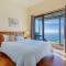 Moeraki with private walkway to Onetangi Beach by Waiheke Unlimited