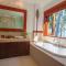 Villa Anjani - Oceanfront Villa, With Private Garden and Cook - Candidasa
