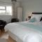 Canal View Bed And Breakfast