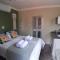 Gathering Guesthouse - Aloe room - Блумфонтейн