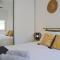 Phaedrus Living: Seaside Luxury Flat Lighthouse 68