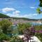 Apartments by the sea Pucisca, Brac - 2927