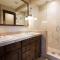 Silver Star #4201 - 3 Bed Condo
