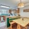 Towering Pines Cabin & Game Room - Левенуэрт