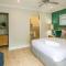 Hout & About Guest House - Hout Bay