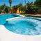 Villa Oasis Los Naranjos con jacuzzi 15 min Sevilla - Almensilla