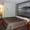 Super 8 by Wyndham Kamloops East - Kamloops