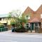 Flat 4 Summertown Court
