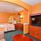 Pine Point Inn & Suites