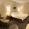 Humphry Inn and Suites