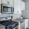 Convenient & Newly Decorated 1BR Apartment - Roscoe 1D - Чикаго