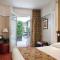 Hotel Eiffel Seine