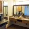 Overleaf Lodge and Spa