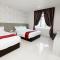 B&L HOTEl
