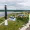 Cozy Summer House with Free Parking near City Center & Beach