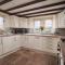 Crow Hall - Luxury Holiday Accommodation