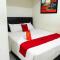 RedDoorz near Setrasari Mall 4