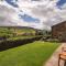 Crow Hall - Luxury Holiday Accommodation