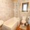 Chale Farm Lodge