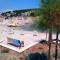 Apartments with parking space Vrisnik, Hvar - 4051