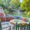 Casa Verde + Contiki