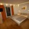 Alpenmond Appartment Halbmond