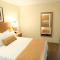 Rosslyn Inn & Suites
