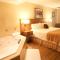 Rosslyn Inn & Suites