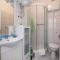 Apartments Jakov