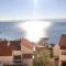 Apartments with parking space Duce, Omis - 9437