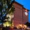 Best Western PLUS Hannaford Inn & Suites