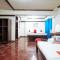 RedDoorz @Downtown Bacolod