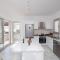 Villa Lynn Boutique Beachfront