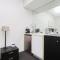 Foto: Luxury studio apartment in heart of Cairns 2/15